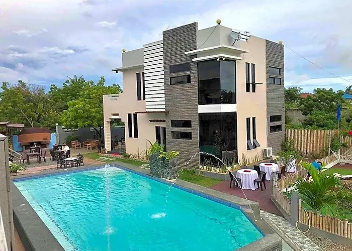 Little Rock Cebu 3*